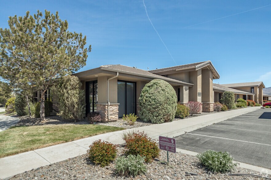 10585 Double R Blvd, Reno, NV à louer - Photo du bâtiment - Image 3 de 5