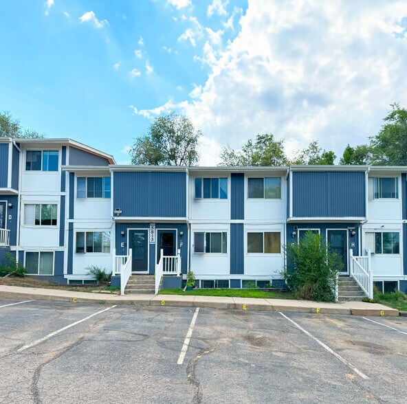 5815 Pierce St, Arvada, CO à vendre - Photo du bâtiment - Image 2 de 7