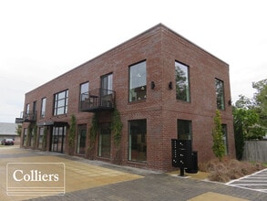 204 SE 6th St, Bentonville, AR à vendre Photo intérieure- Image 1 de 16