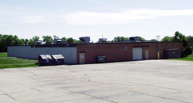 More details for 41W195 Railroad St, Pingree Grove, IL - Industrial for Lease