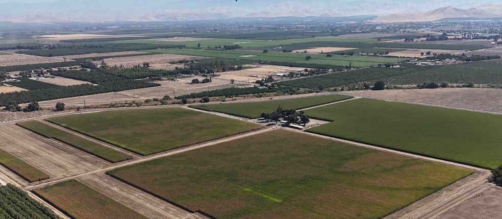 15827 Road 208, Porterville, CA for sale - Primary Photo - Image 1 of 1