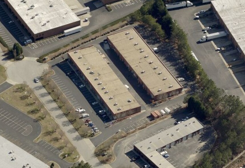 4560 Atwater Ct, Buford, GA à louer - Photo du bâtiment - Image 2 de 23