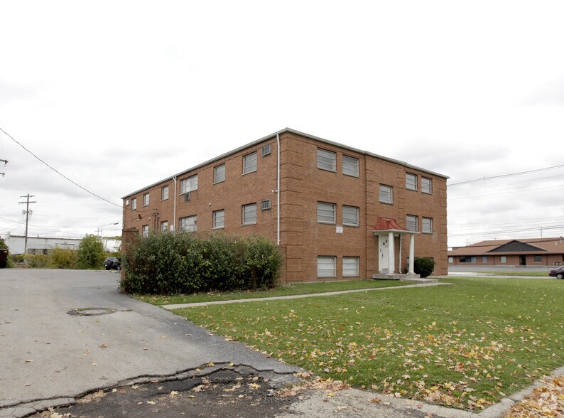 3670 Seabrook Ave, Columbus, OH à vendre - Photo du bâtiment - Image 2 de 13