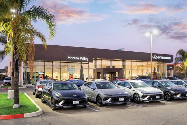 Plus de détails pour 27500 Eucalyptus Ave, Moreno Valley, CA - Commerce de détail à vendre