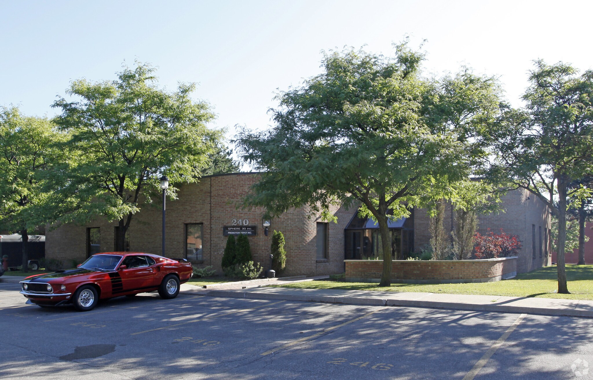 240 Matheson Blvd E, Mississauga, ON for sale Primary Photo- Image 1 of 1