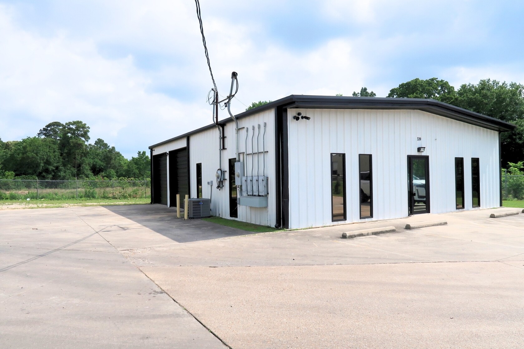 339 Magnolia Business Park Dr, Magnolia, TX for sale Building Photo- Image 1 of 1