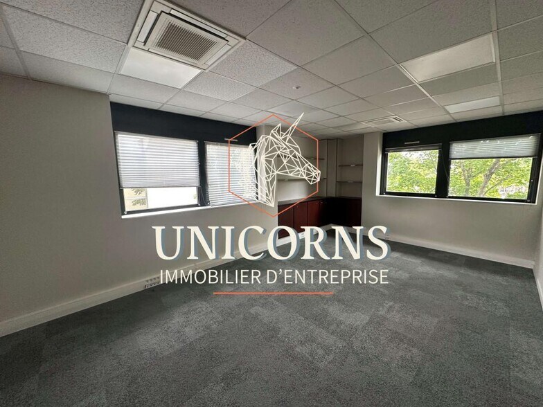 12 Rue Michel Labrousse, Toulouse for lease - Interior Photo - Image 3 of 4
