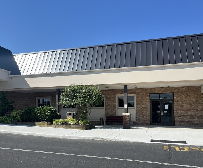 270 Main St, Harleysville, PA à louer - Photo du bâtiment - Image 2 de 12