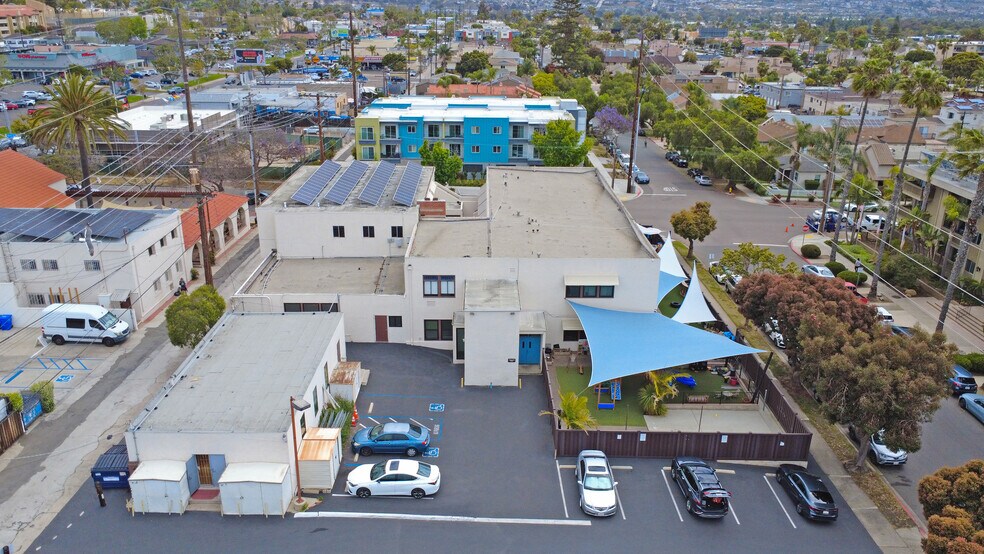 1675 Garnet Ave, San Diego, CA à louer - Photo du bâtiment - Image 3 de 15