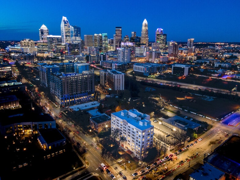 831 E morehead St, Charlotte, NC for lease - Aerial - Image 3 of 7