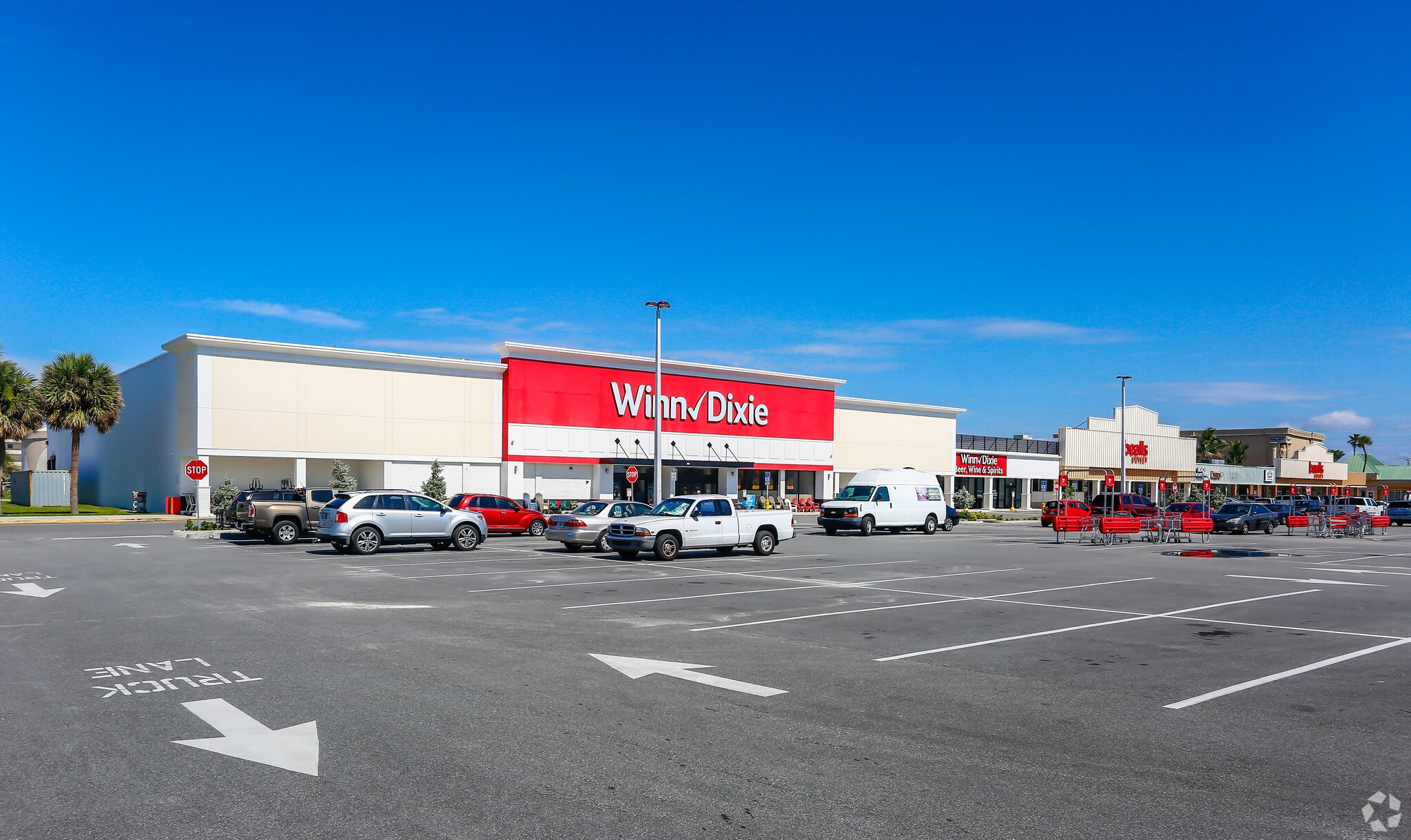 100 Canaveral Plaza Blvd, Cocoa Beach, FL for lease Primary Photo- Image 1 of 14