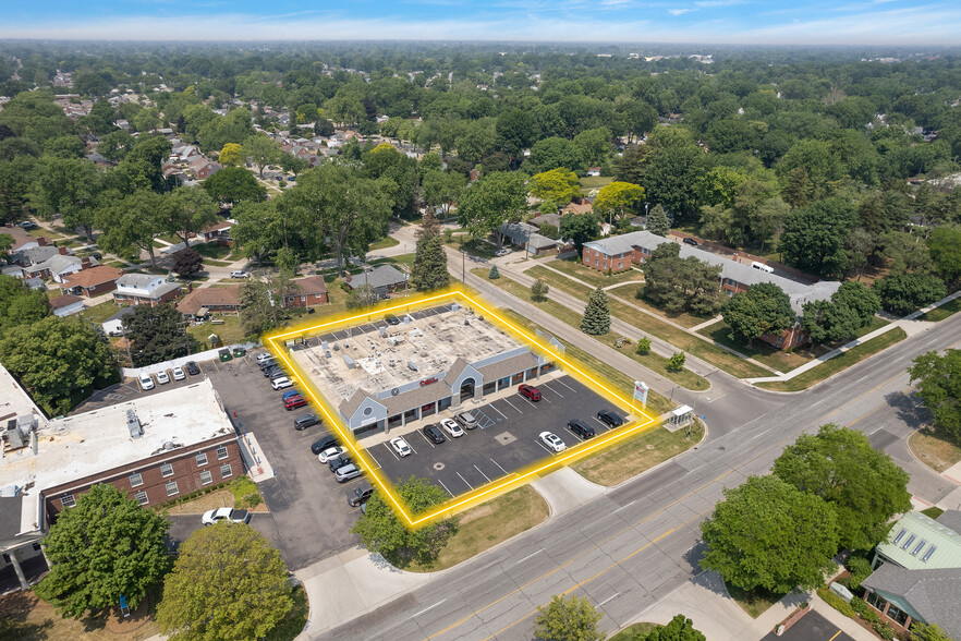 21423-21435 Greater Mack Ave, Saint Clair Shores, MI for lease - Aerial - Image 3 of 7