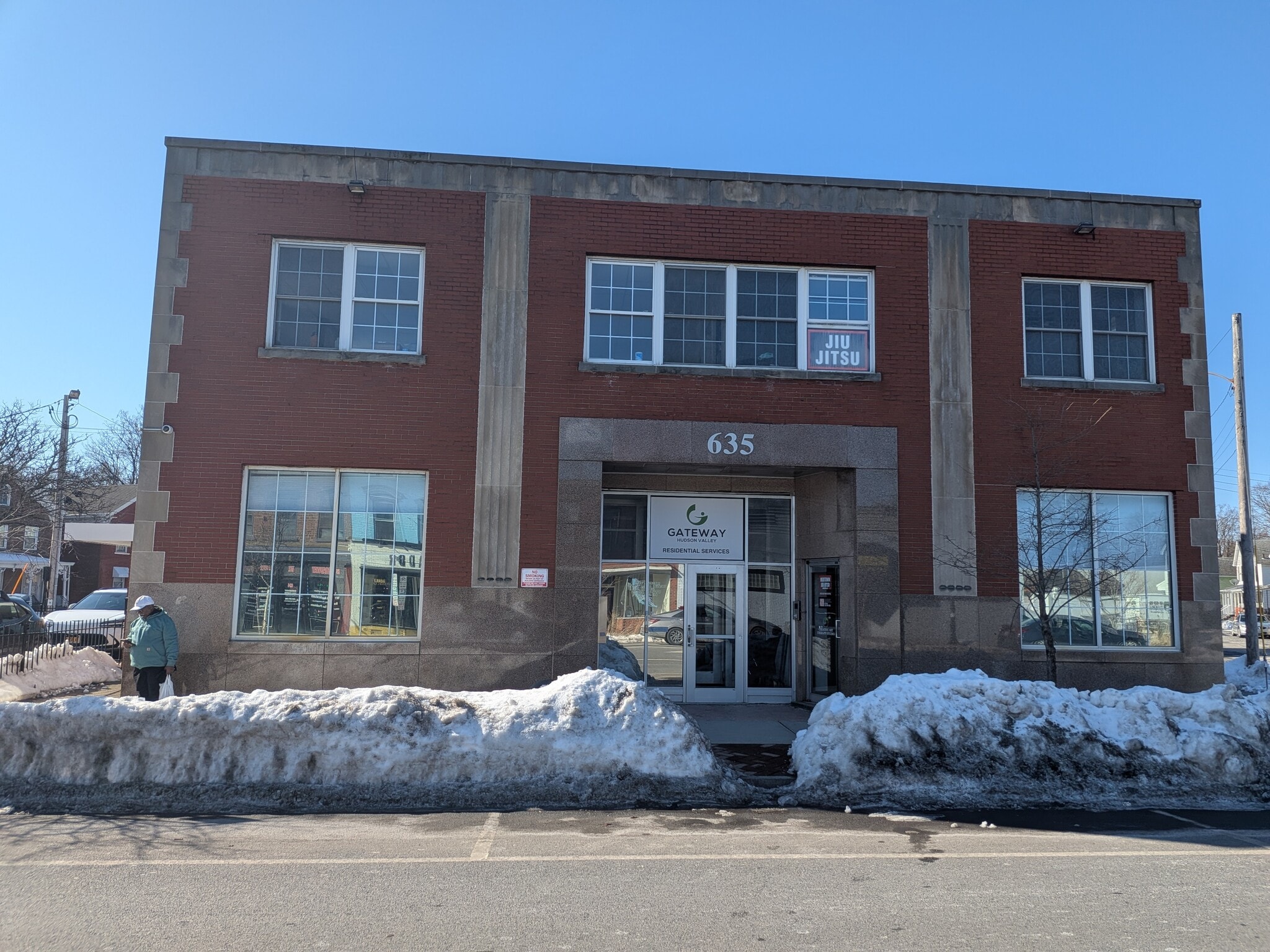 635 Broadway, Kingston, NY à louer Photo du bâtiment- Image 1 de 9