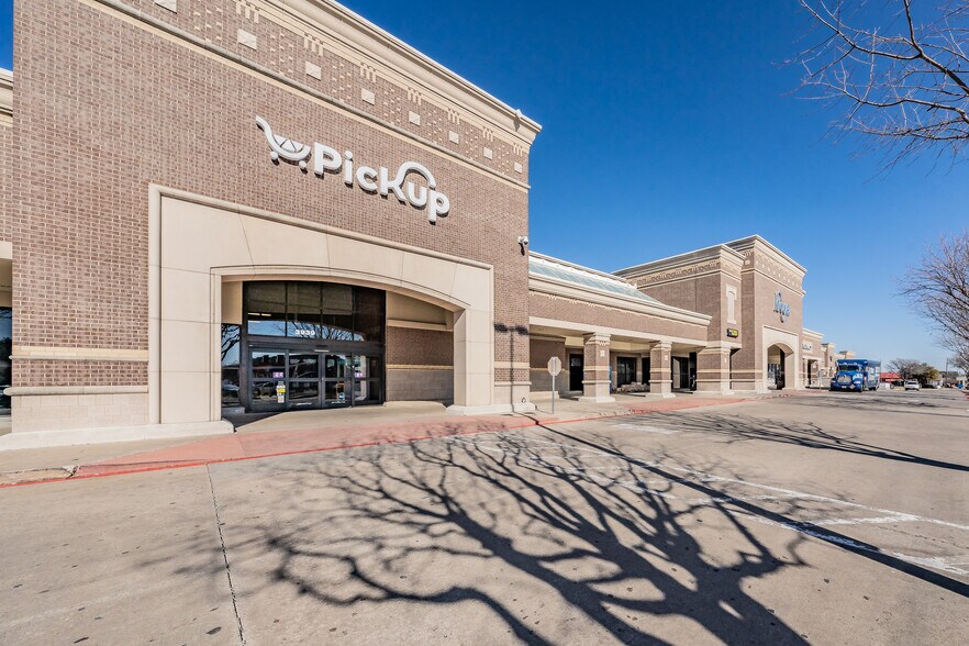 3939 Frankford Rd, Dallas, TX à louer - Photo du bâtiment - Image 3 de 13