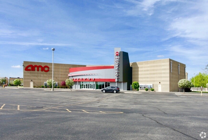 713 N Theatre Dr, Marion, IN à vendre - Photo du bâtiment - Image 2 de 4