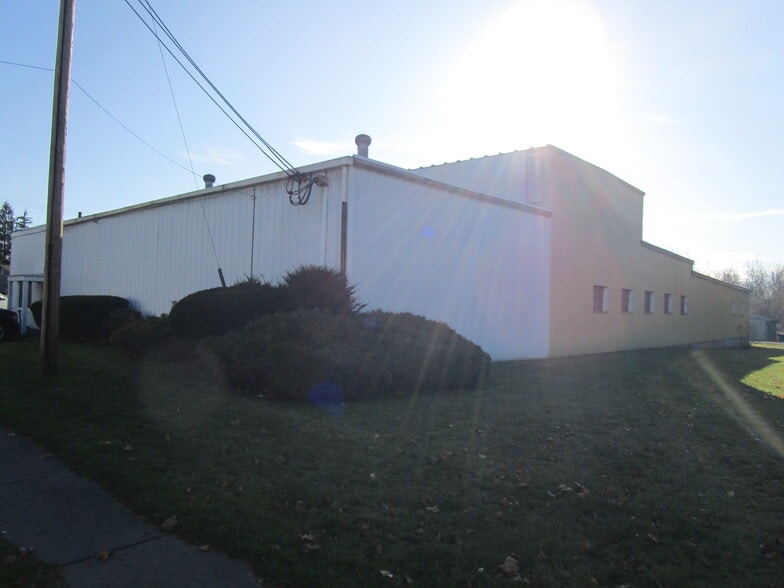 4393 River St, Scio, NY à louer - Photo du bâtiment - Image 2 de 15