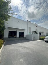 11200 NW 138th St, Medley, FL for lease Building Photo- Image 1 of 11