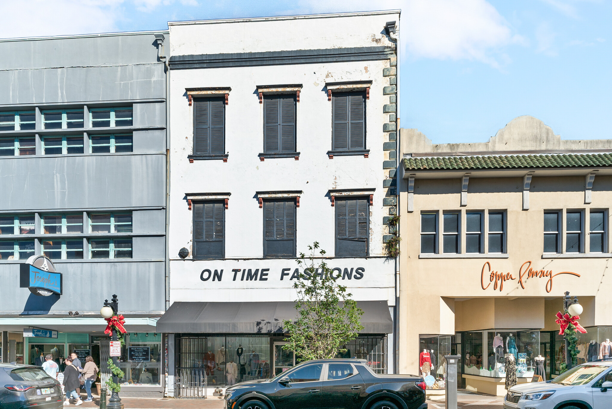 26 W Broughton St, Savannah, GA for lease Building Photo- Image 1 of 29