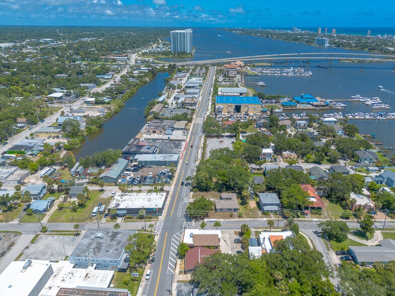 585 Ballough Rd, Daytona Beach, FL à vendre - Photo du bâtiment - Image 2 de 87