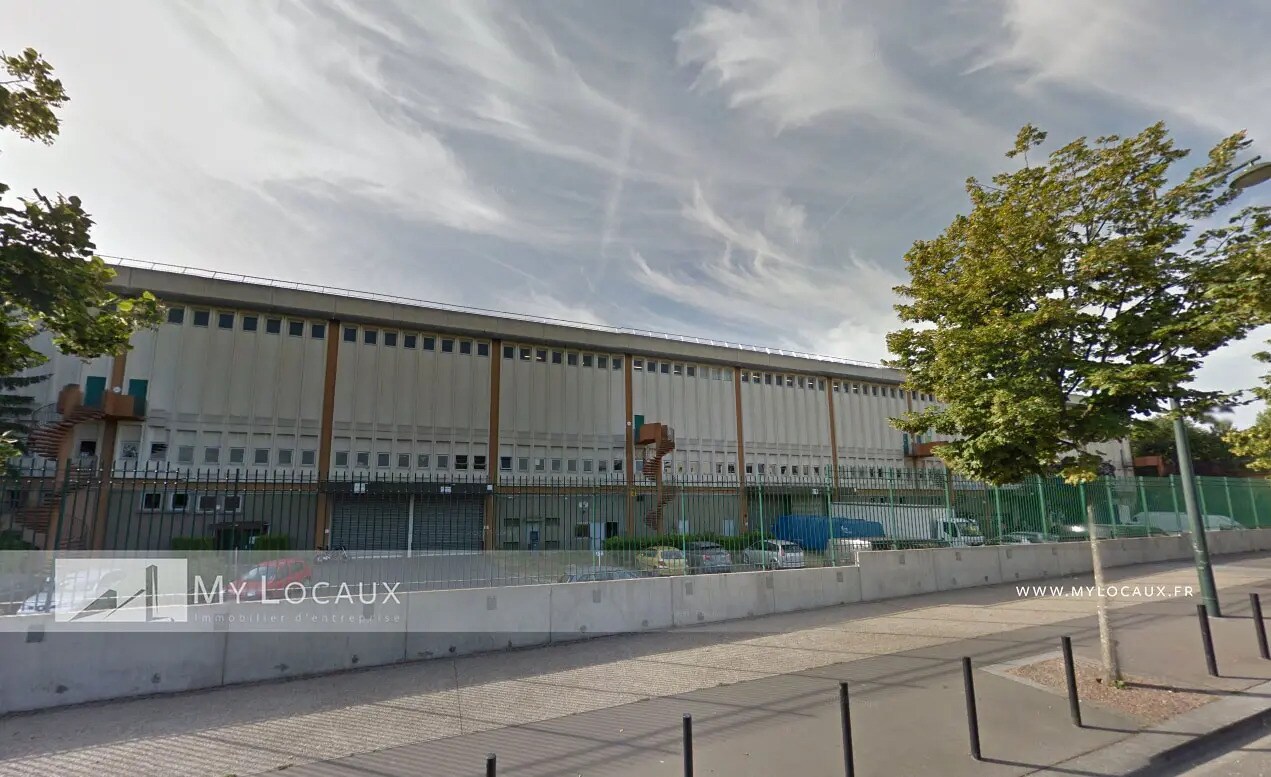 Industrial in Clichy for lease Building Photo- Image 1 of 6