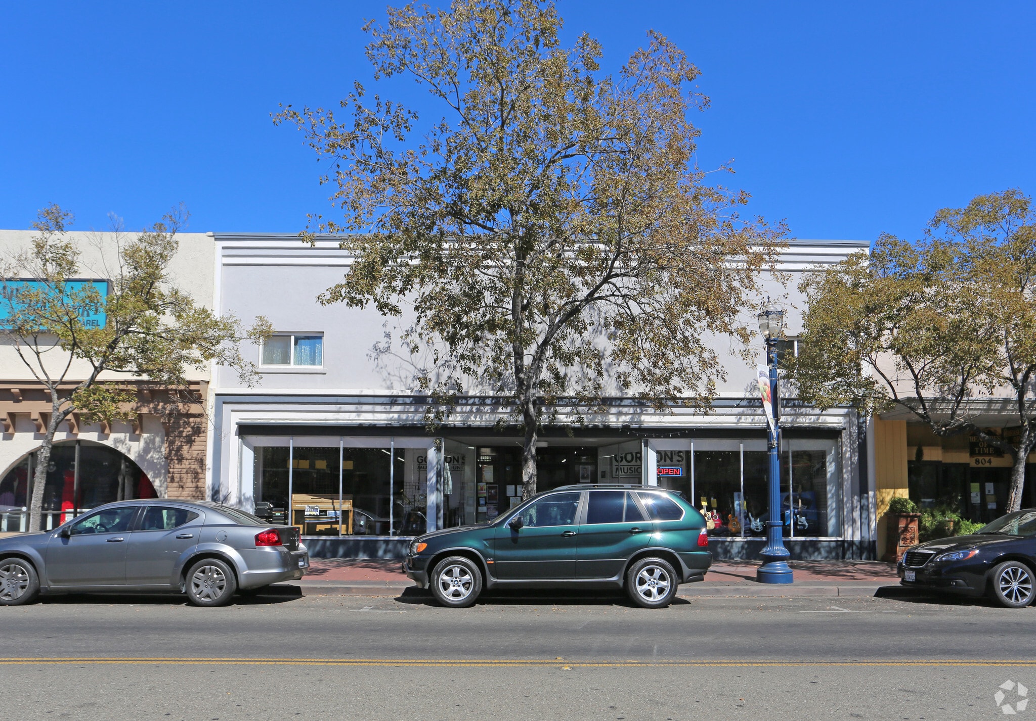 810 W Texas St, Fairfield, CA à vendre Photo du bâtiment- Image 1 de 15