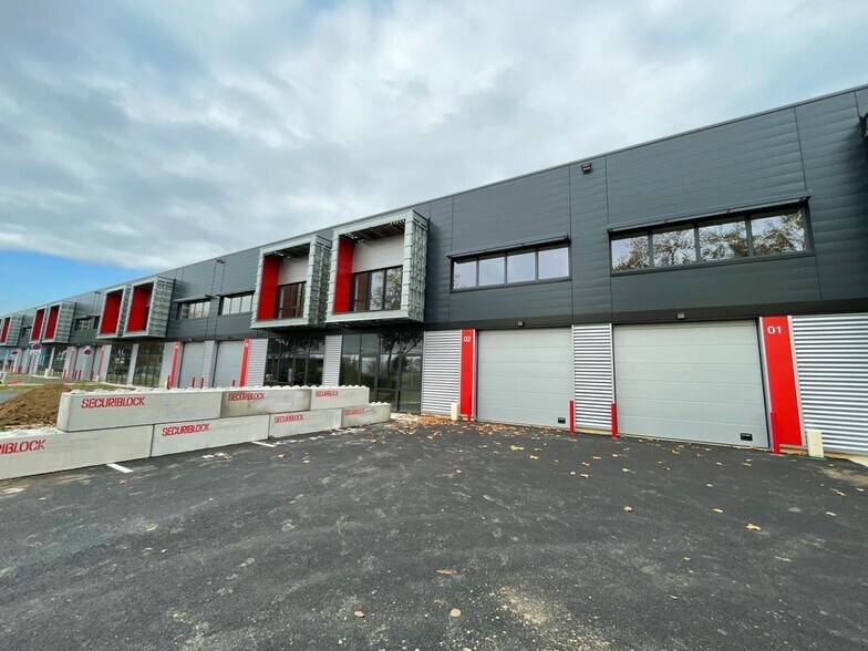 Flex dans Bondoufle à louer - Photo du bâtiment - Image 1 de 12