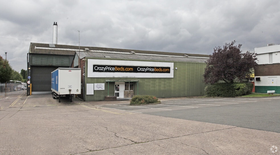 14-15 Northgate, Aldridge for sale - Primary Photo - Image 1 of 5