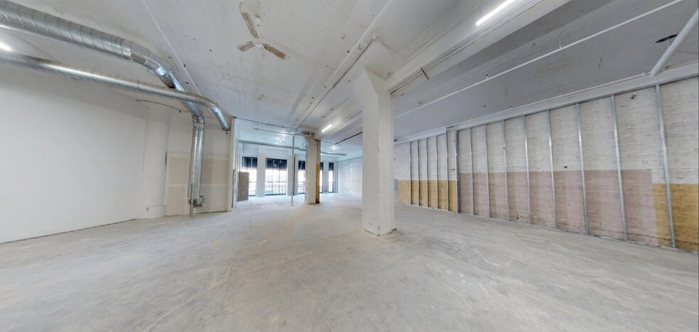 133 W Pittsburgh Ave, Milwaukee, WI à louer - Photo intérieure - Image 2 de 35