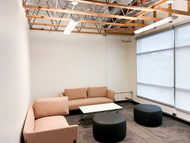 2319 E Colfax Ave, Denver, CO à louer - Photo intérieure - Image 2 de 6