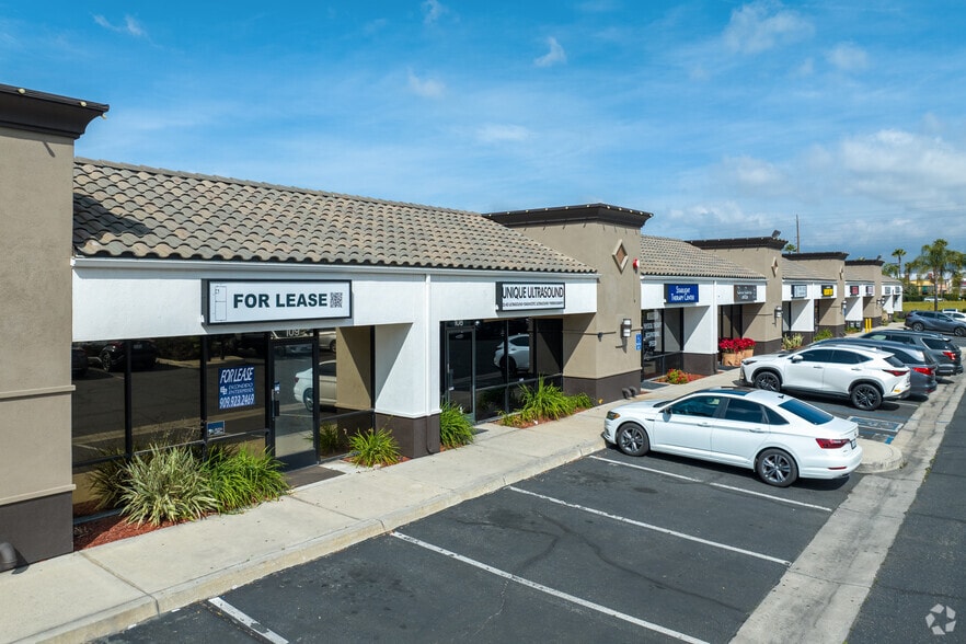 1235 Indiana Ct, Redlands, CA for lease - Building Photo - Image 2 of 9