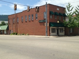 33 Courthouse Sq, Jasper, TN à vendre - Photo principale - Image 1 de 1