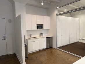 180 Varick St, New York, NY for lease Interior Photo- Image 1 of 3