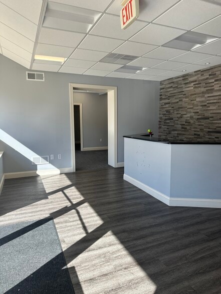 258 E Main St, Newark, DE for lease - Interior Photo - Image 2 of 5