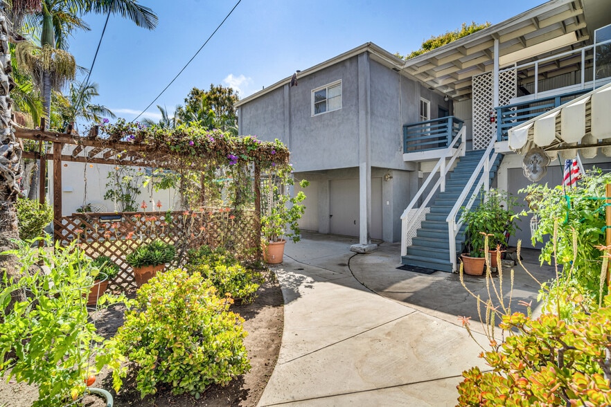 1231-1233 17th St, Santa Monica, CA for sale - Building Photo - Image 3 of 28