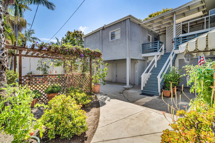1231-1233 17th St, Santa Monica, CA à vendre - Photo du bâtiment - Image 3 de 28