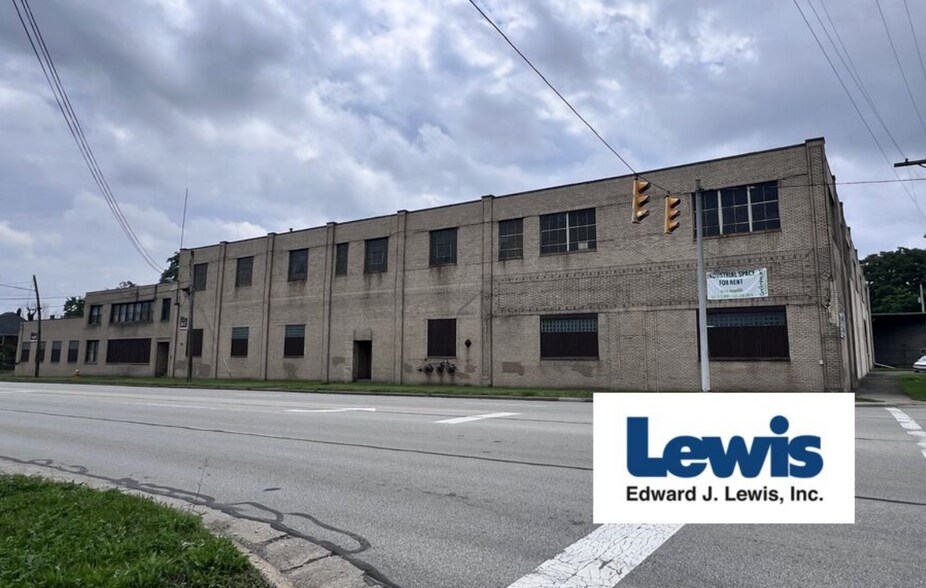 4021 Mahoning Ave, Youngstown, OH à louer - Photo du bâtiment - Image 2 de 10