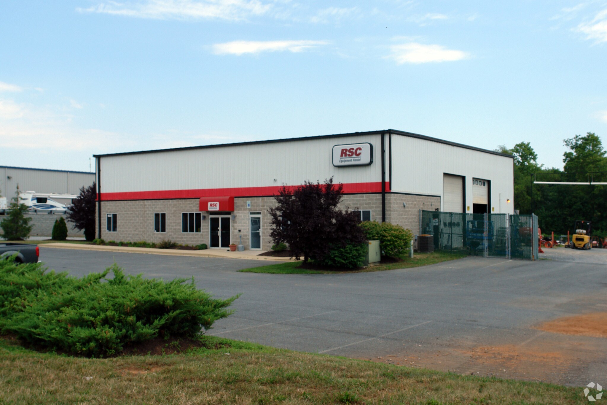 4622 Wedgewood Blvd, Frederick, MD for lease Primary Photo- Image 1 of 7