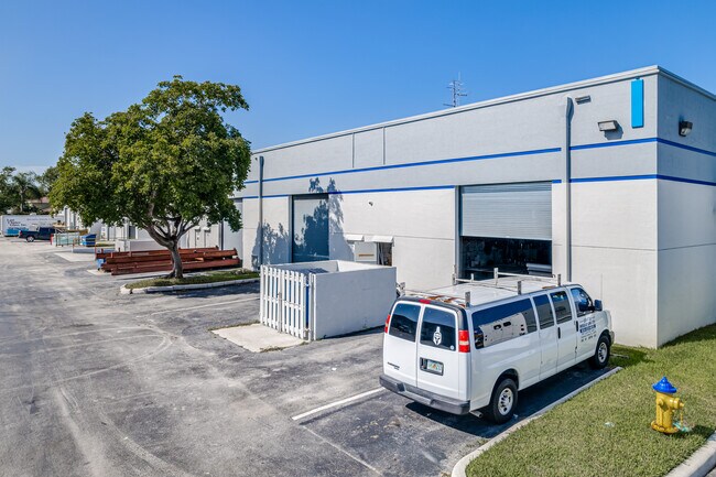 More details for 6601 Lyons Rd, Coconut Creek, FL - Industrial for Lease
