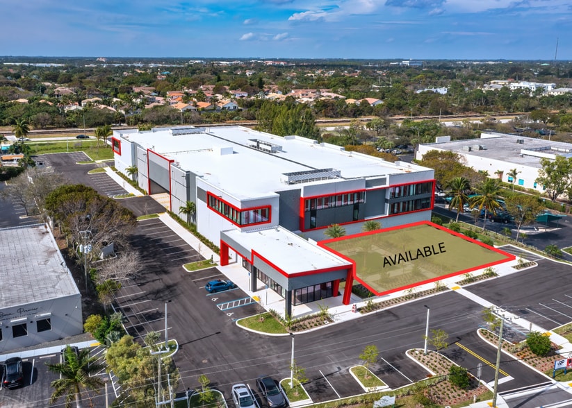 7021 N Federal Hwy, Boca Raton, FL for lease - Building Photo - Image 1 of 6