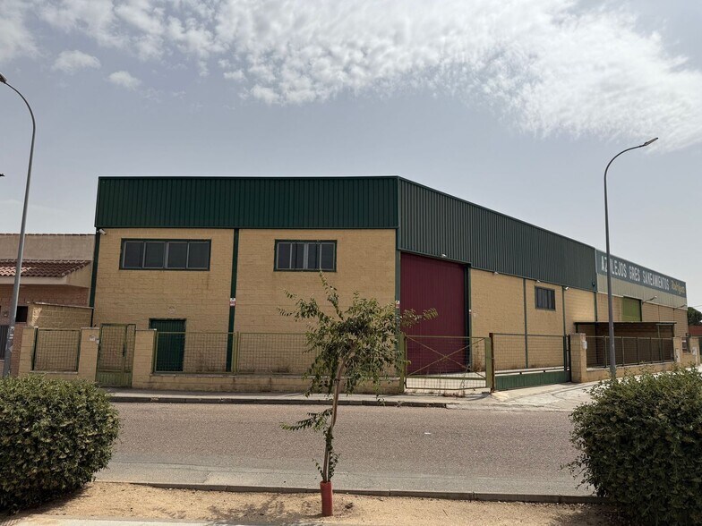 Industrial in Valmojado, Toledo for lease - Building Photo - Image 2 of 11