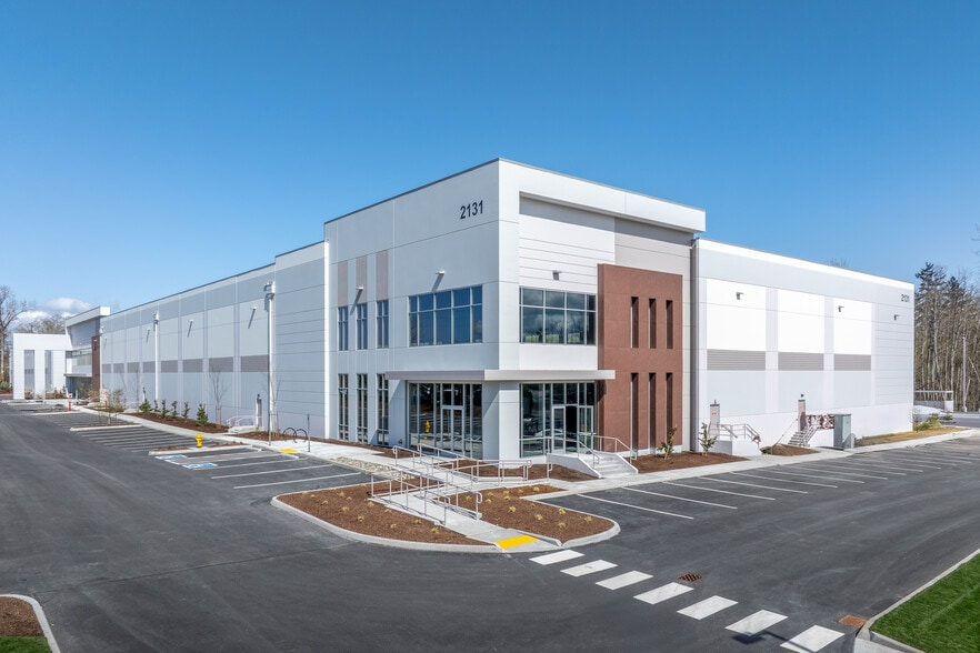 2131 100th St SW, Everett, WA for lease - Building Photo - Image 1 of 9