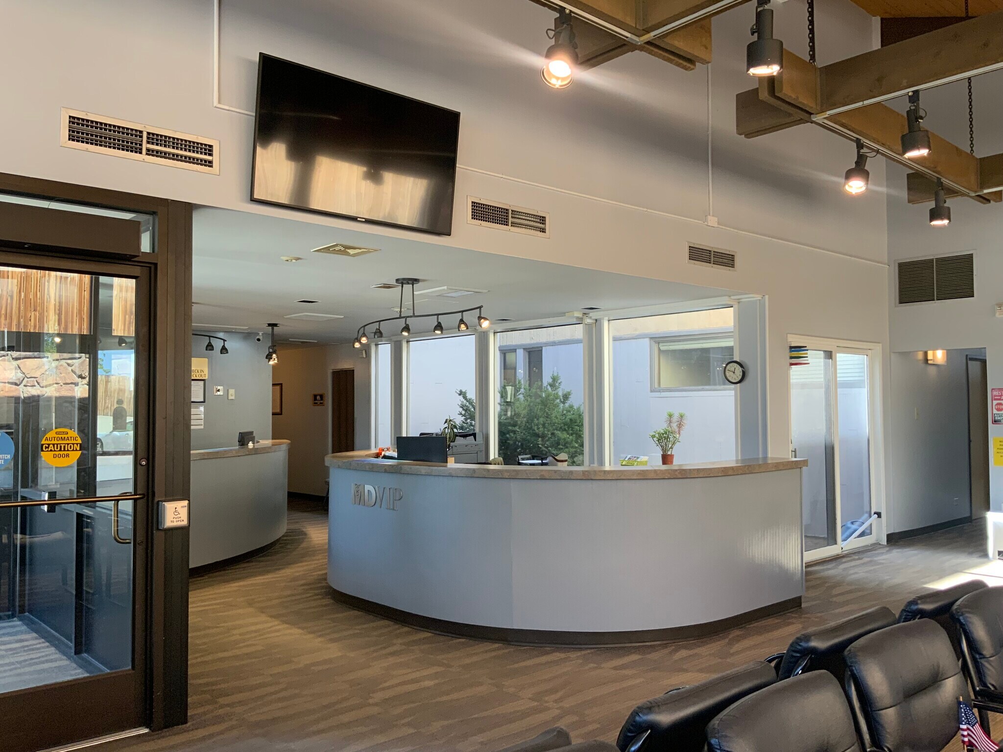 1805 Kipling St, Lakewood, CO for lease Interior Photo- Image 1 of 12