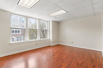 138-140 W Washington St, Hagerstown, MD for lease Interior Photo- Image 1 of 3