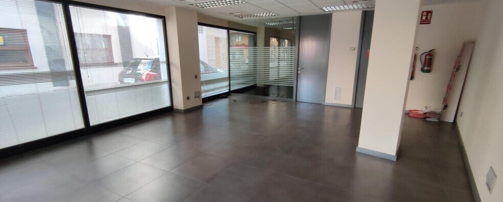 Avinguda Luis Suñer, 12, Alzira, Valencia for sale - Interior Photo - Image 3 of 8