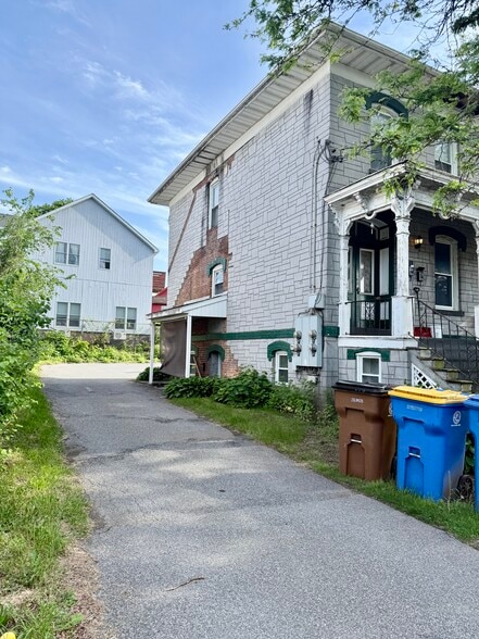 17 Prince St, Kingston, NY for sale - Building Photo - Image 2 of 9