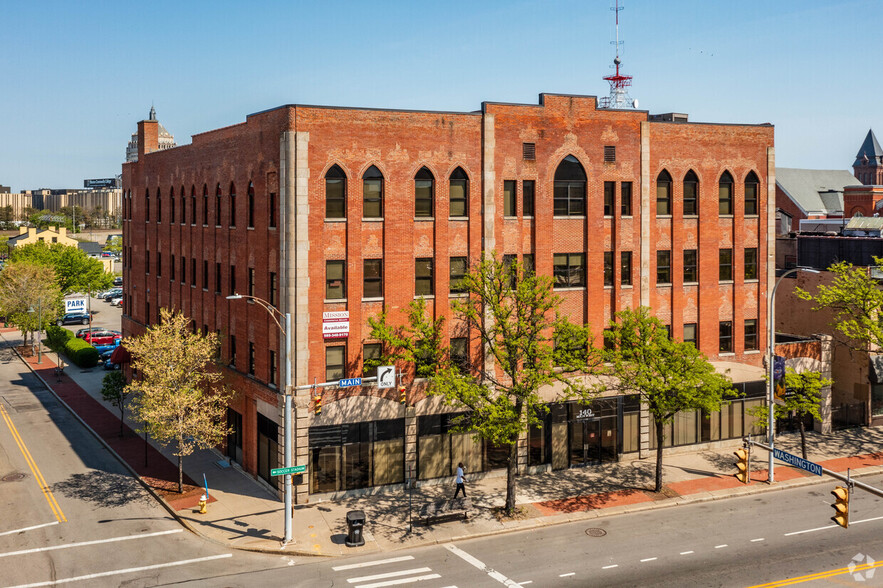 130-140 W Main St, Rochester, NY for lease - Building Photo - Image 2 of 40