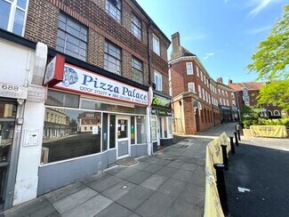 Plus de détails pour 27 Salisbury Sq, Hatfield - Commerce de détail à vendre