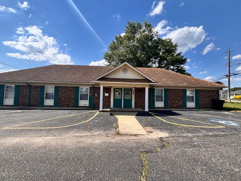 513 Raleigh Rd, Clinton, NC for sale - Building Photo - Image 1 of 18