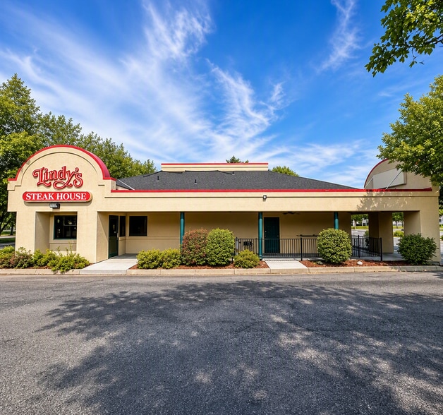 12249 W Chinden Blvd, Boise, ID for sale - Building Photo - Image 2 of 4