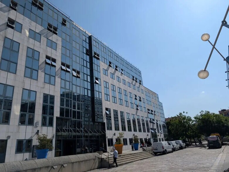 10-12 Cours Louis Lumière, Vincennes à louer - Photo du bâtiment - Image 1 de 10